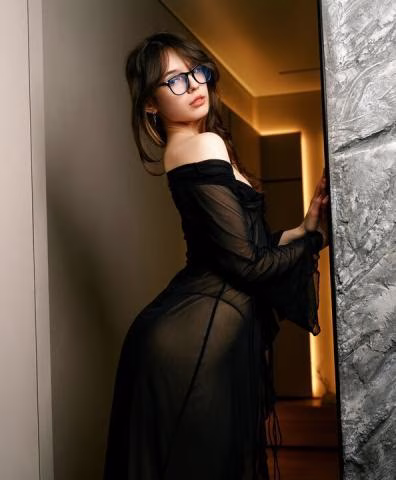Mulund aged housewife Call Girl